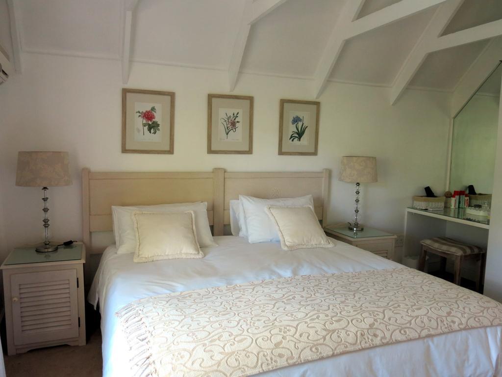 Featherbed Somerset West Room photo